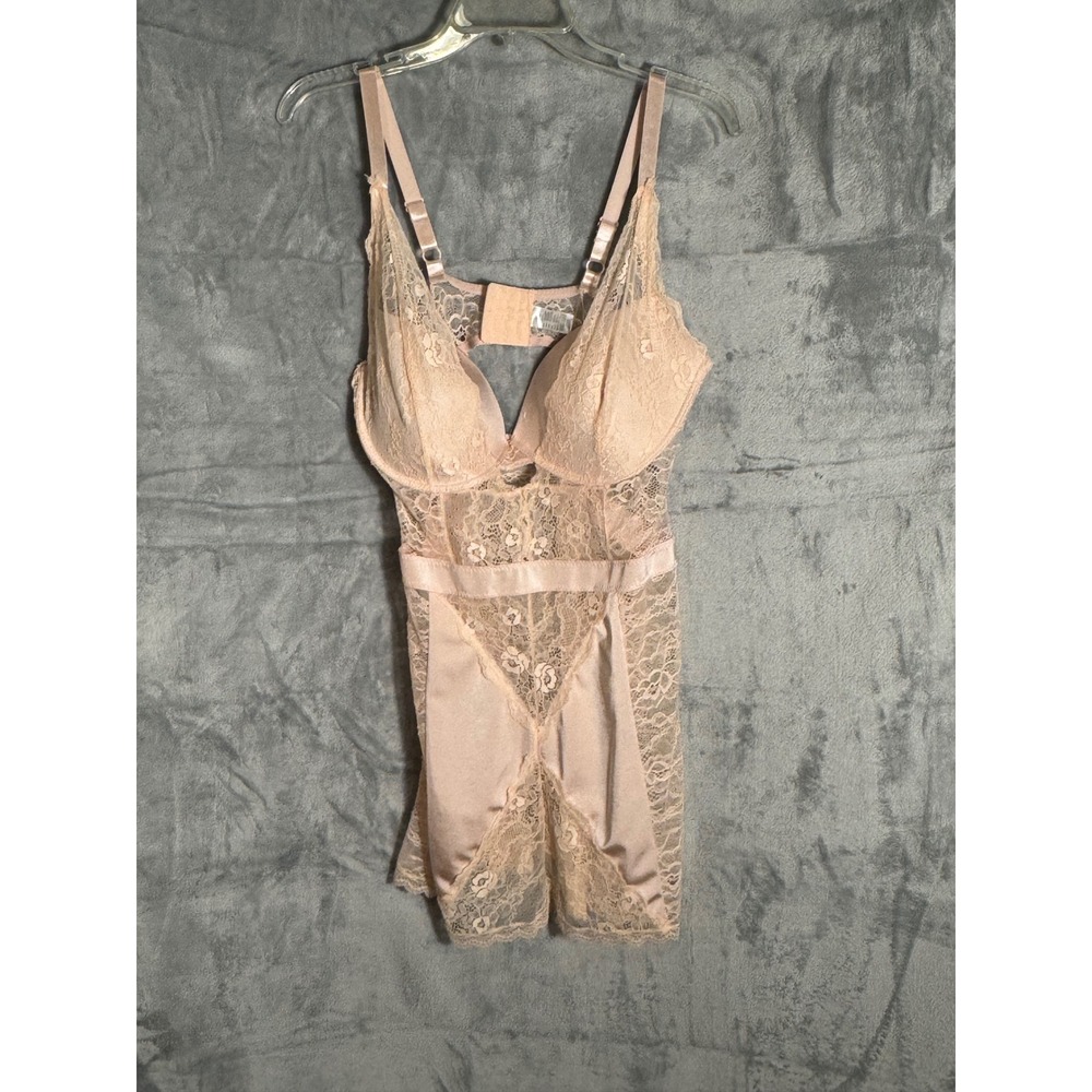 Vintage Kathy Ireland intimates lingerie Lace Satin Trim Underwire Pink‎ Size 2X